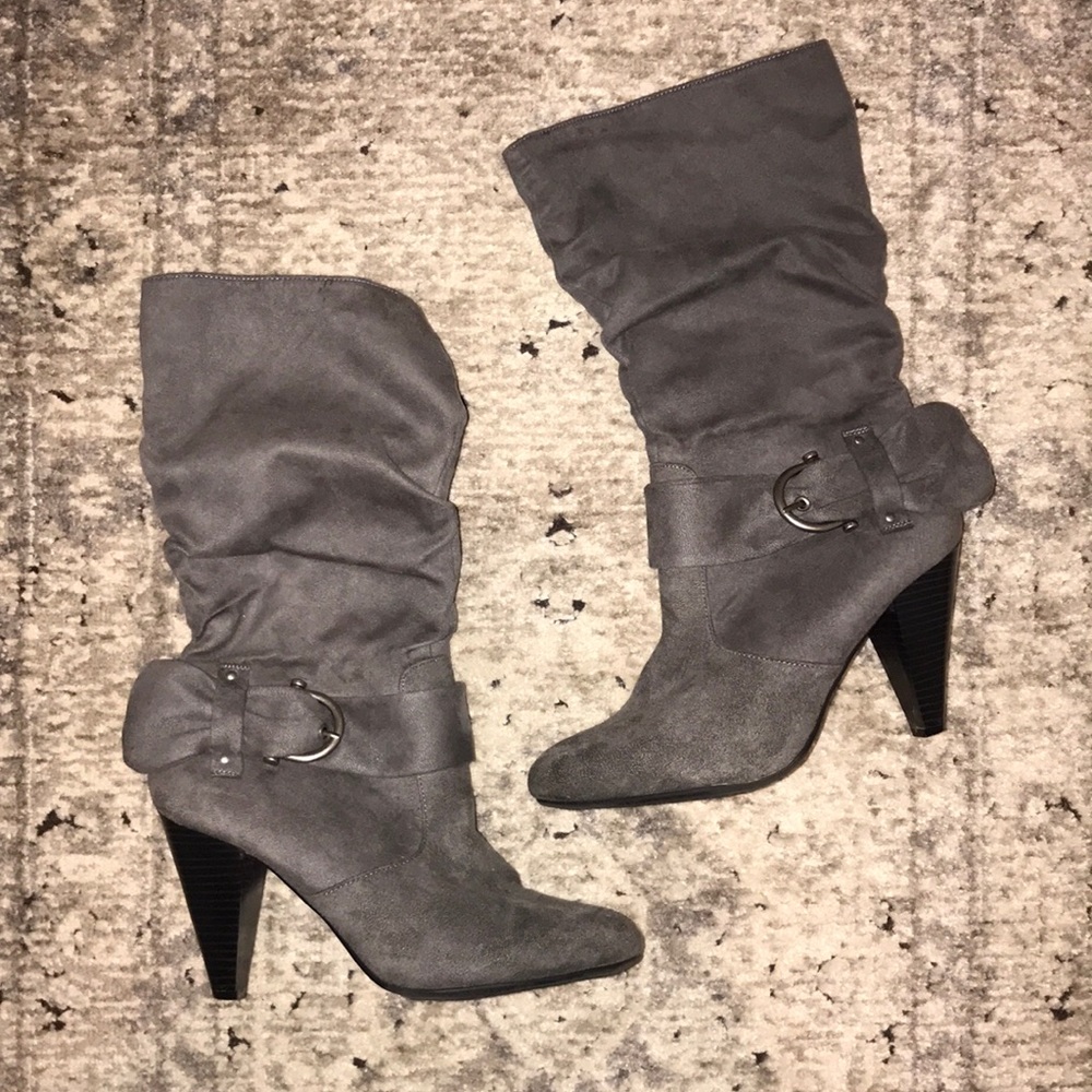 Apt. 9 grey suede heel boots with bow